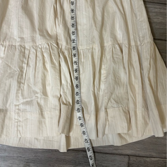 Aritzia Little Moon
Bask Dress Matte Pearl size Medium - Picture 13 of 14